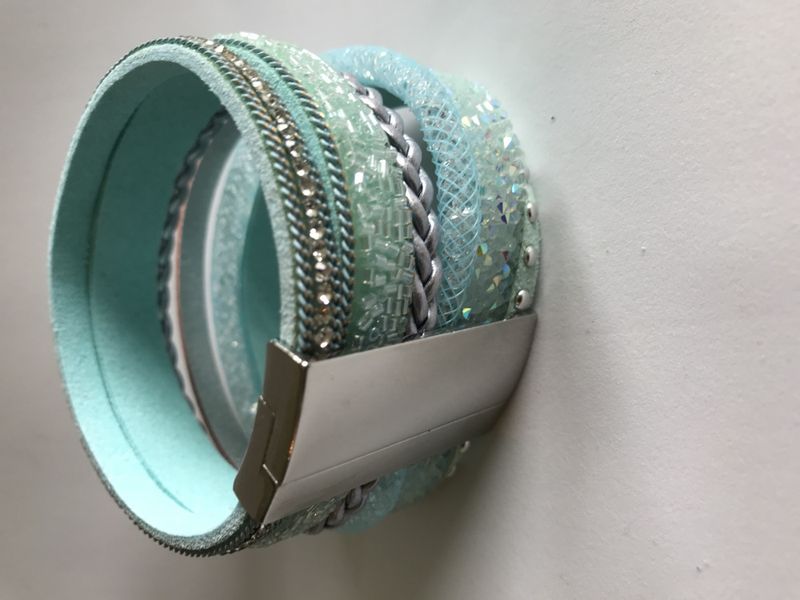 Bredt armbånd med magnetlås, turkis