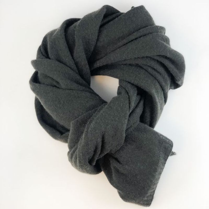 Skjerf i merinoull og cashmere NB! kun marineblått igjen