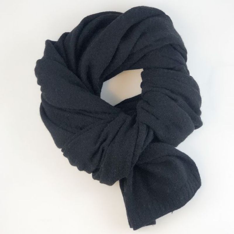 Skjerf i merinoull og cashmere NB! kun marineblått igjen